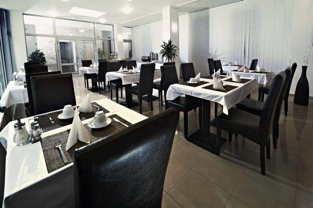Hotel Cyro Brno Eksteriør billede